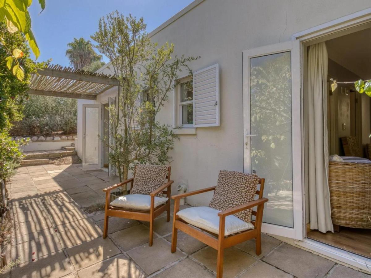 Explorer Guesthouse Somerset West Eksteriør billede